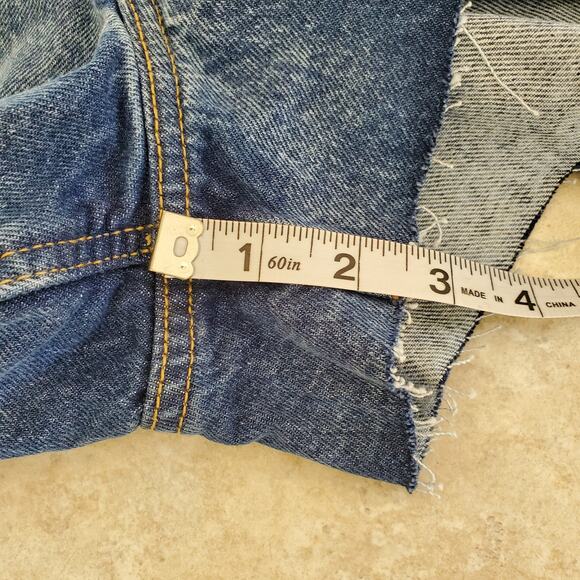 Old Navy Sky-hi A-line Jean Shorts Raw Hem Medium Blue Wash Size 20 - Picture 10 of 10